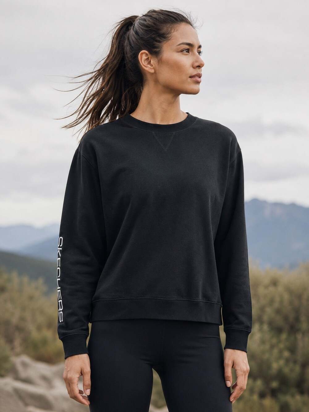 SKECHERS Womens Casual Black Logo Crew Neck Pullover Sweatshirt Size XS